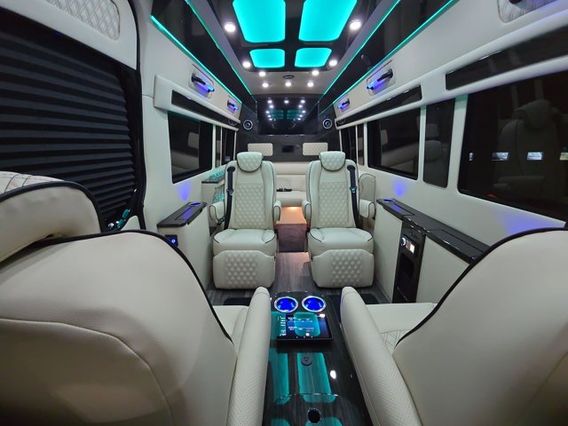 Sprinter interior_2